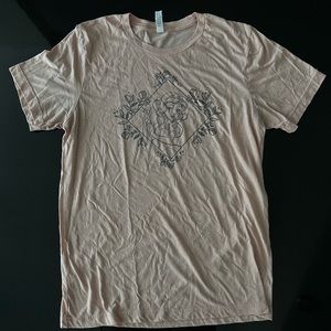 Show white t shirt for women